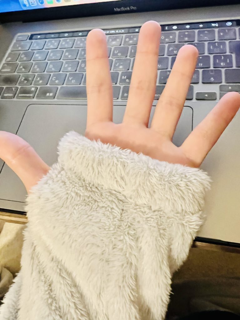 ニトリ着る毛布
実際に着用している写真